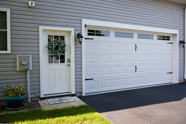 24/7 Emergency Garage Door Panel Replacement experts in Port Townsend, WA